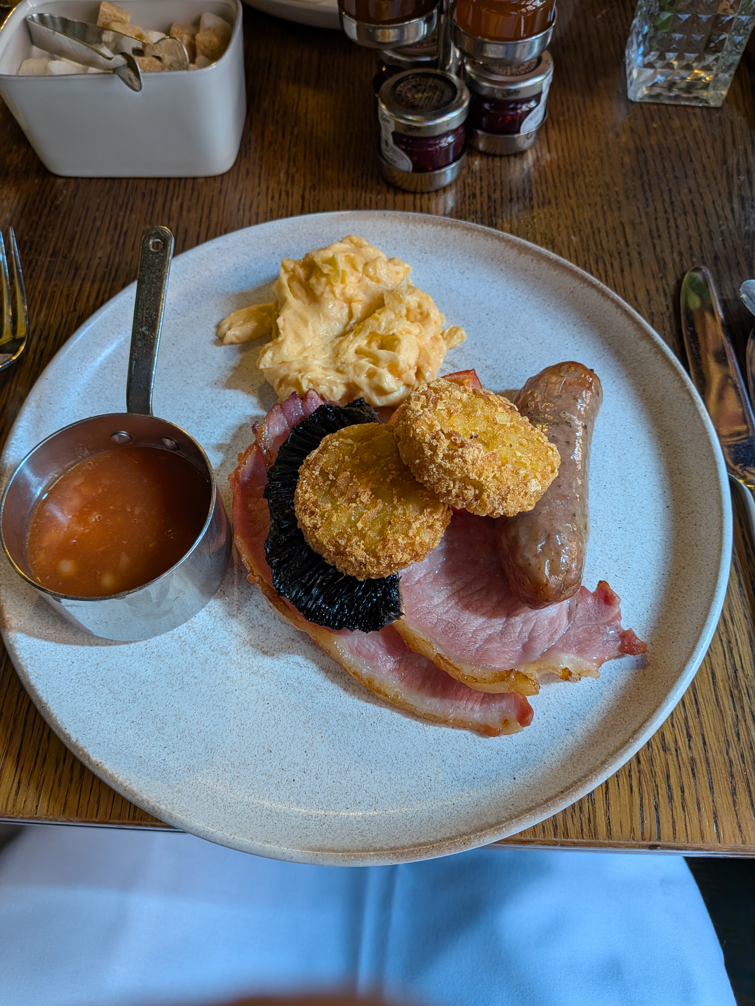 The English breakfast at the White Swan Inn, Stratford-upon-Avon